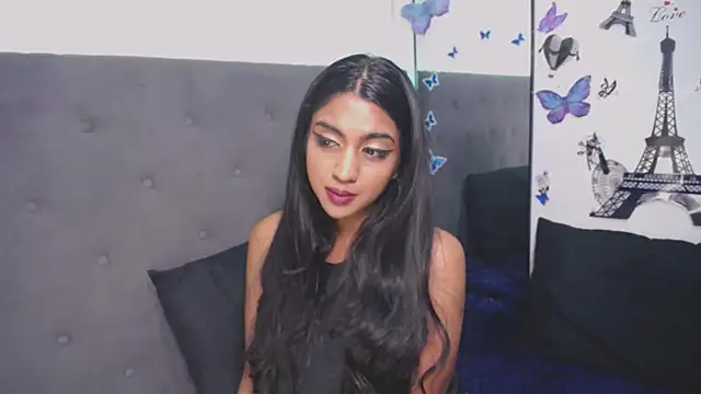 Snapshot of Delilah_Blazee chatting on 10-15-25, 01:04 Delilah Blazee online show from 10-15-25, 01:04