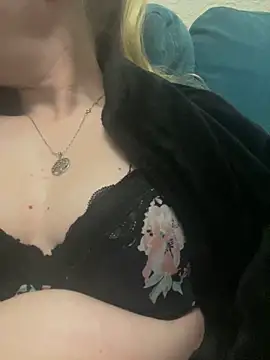 Snapshot of jayjencam chatting on 03-07-25, 11:16 jayjencam online show from 03-07-25, 11:16