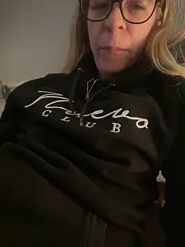 jayjencam online show from 02-15-26, 07:46