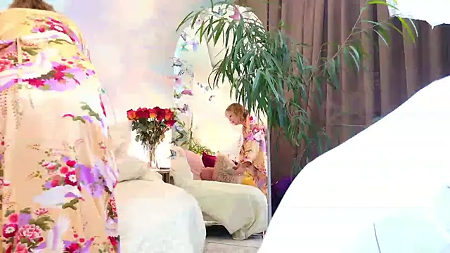 Snapshot of Ledy_Mary chatting on 10-05-25, 08:21 Ledy Mary online show from 10-05-25, 08:21