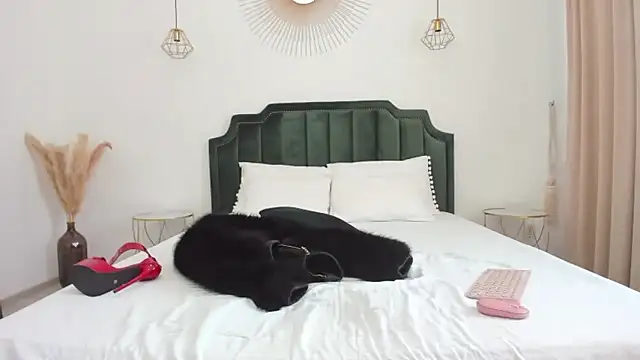 xLorenna online show from 01-10-26, 11:05