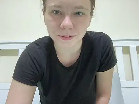 SweetLucy96 online show from 11-09-25, 09:57