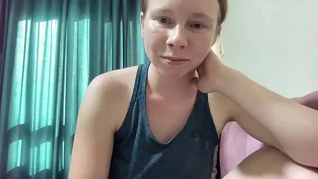 SweetLucy96 online show from 10-01-25, 12:42