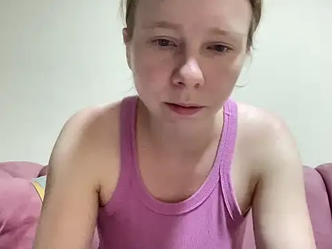 SweetLucy96 online show from 09-09-25, 11:30