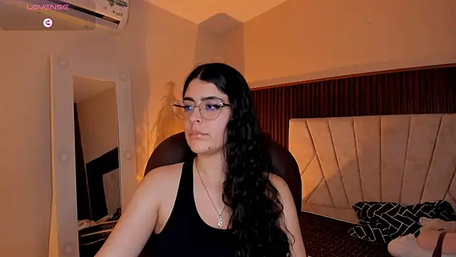  Niah  online show from 02-16-26, 08:07