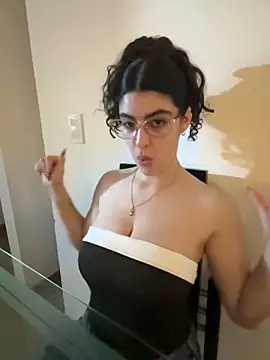  Niah  online show from 12-19-25, 11:18