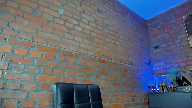 Snapshot of MistressMilana chatting on 02-06-25, 02:26 MistressMilana online show from 02-06-25, 02:26