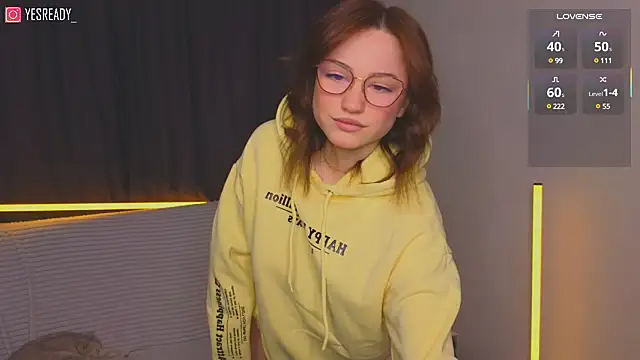 Snapshot of Eva_Doo chatting on 03-18-25, 11:33 Eva Doo online show from 03-18-25, 11:33