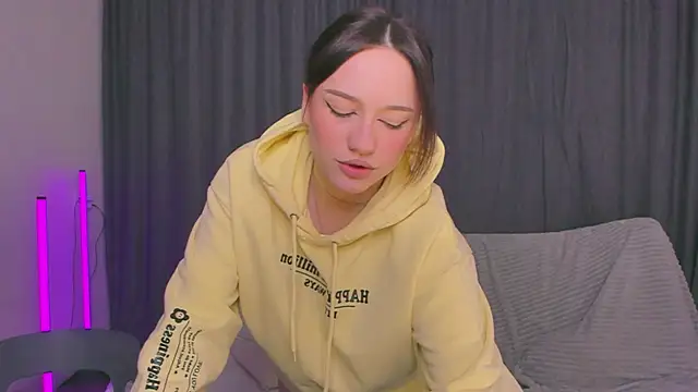 Eva Doo online show from 11-26-25, 09:26