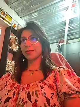 Snapshot of kateeen18 chatting on 12-18-25, 03:11 kateeen18 online show from 12-18-25, 03:11