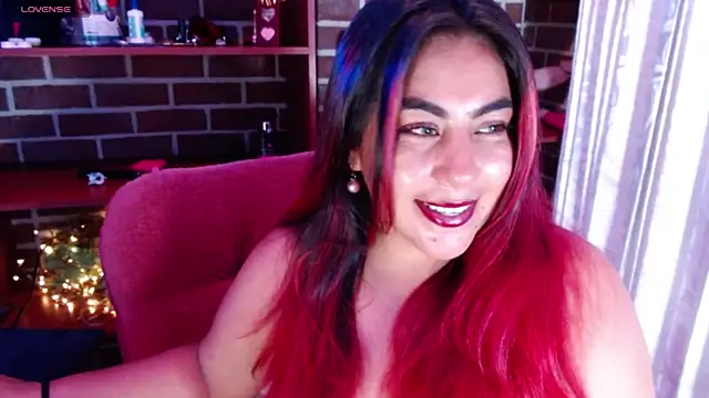 Snapshot of gatuwildhott chatting on 07-28-26, 07:37 gatuwildhott online show from 07-28-26, 07:37