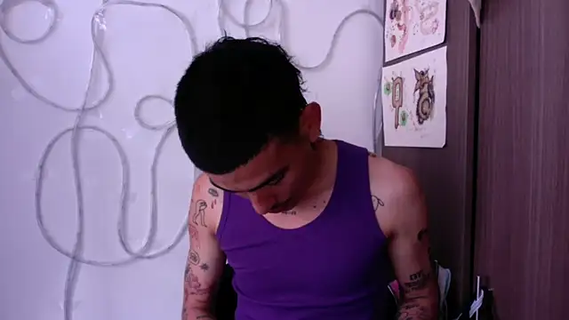 sorry-mom69 online show from 12-18-25, 05:28