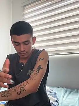 sorry-mom69 online show from 11-11-25, 05:52