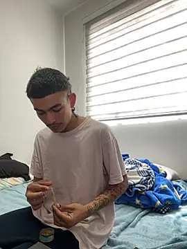 sorry-mom69 online show from 11-16-25, 05:28