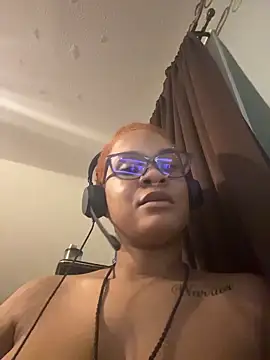 nickytheehawtie online show from 03-15-26, 04:30