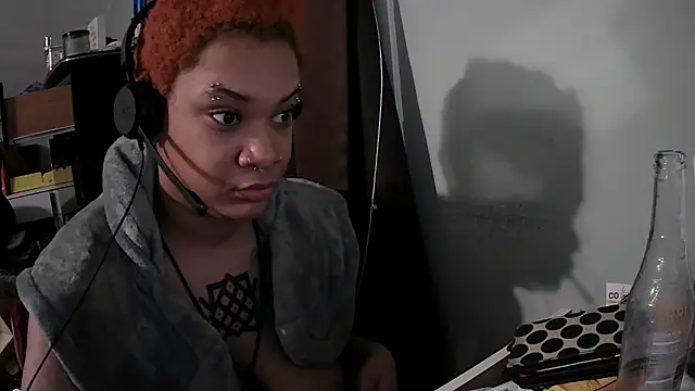 Snapshot of nickytheehawtie chatting on 05-03-26, 08:30 nickytheehawtie online show from 05-03-26, 08:30