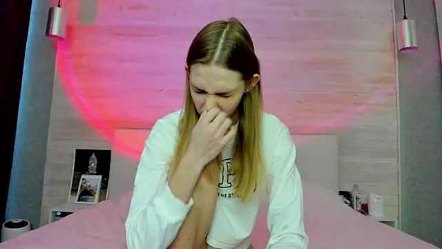 molly hunt  online show from 04-05-26, 05:14