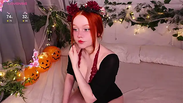 Elfa Mirielle online show from 10-30-25, 08:23