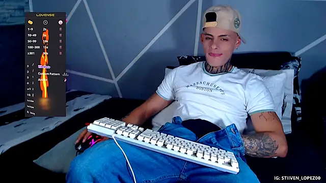 Snapshot of danilohot_19 chatting on 10-04-25, 09:27 danilohot 19 online show from 10-04-25, 09:27