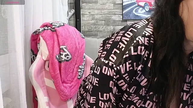 Vika loves you online show from 11-24-25, 02:28