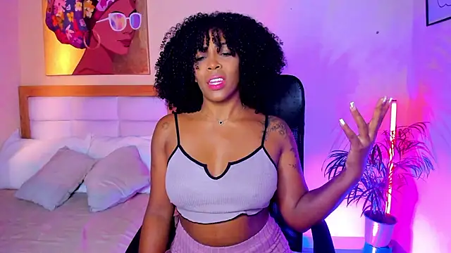 AitanaBrown  online show from 02-06-26, 06:48