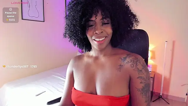 Snapshot of AitanaBrown_ chatting on 03-16-25, 07:49 AitanaBrown online show from 03-16-25, 07:49