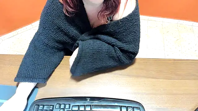 NikkiHolland online show from 03-06-26, 08:53