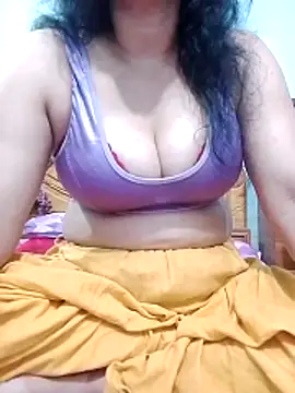Snapshot of Daneldayna chatting on 04-29-26, 02:49 Daneldayna online show from 04-29-26, 02:49