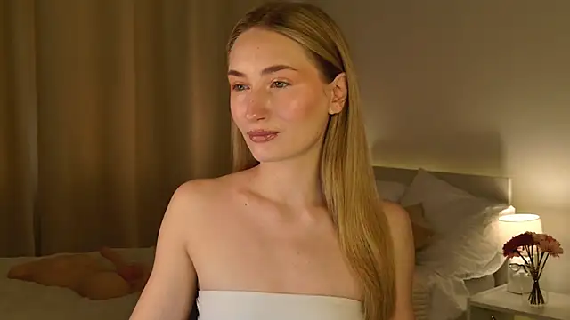 bella  rose online show from 03-12-26, 10:30