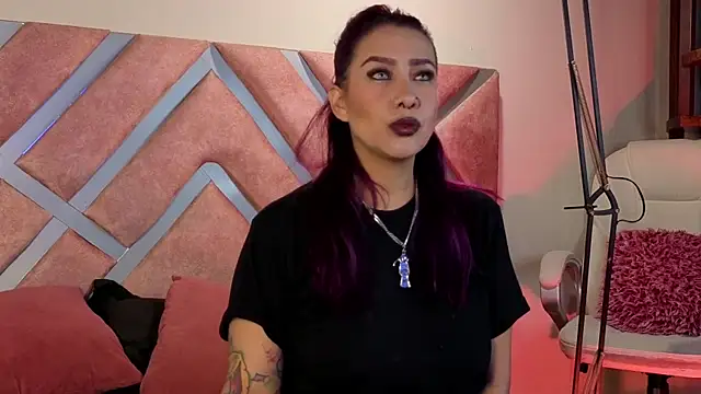  kelly hous36 online show from 11-11-25, 12:33