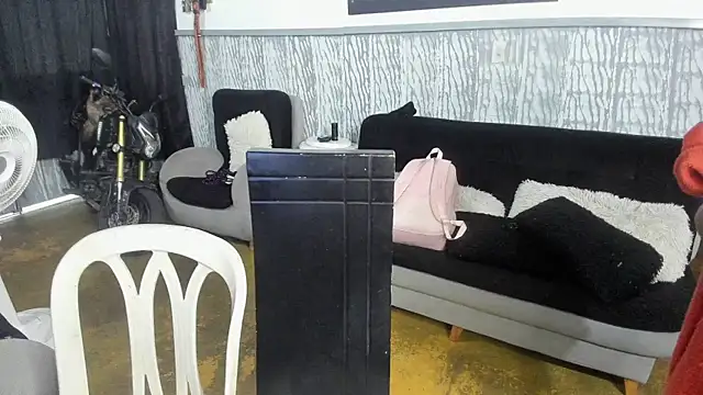 valentinaextreme online show from 04-05-26, 04:35