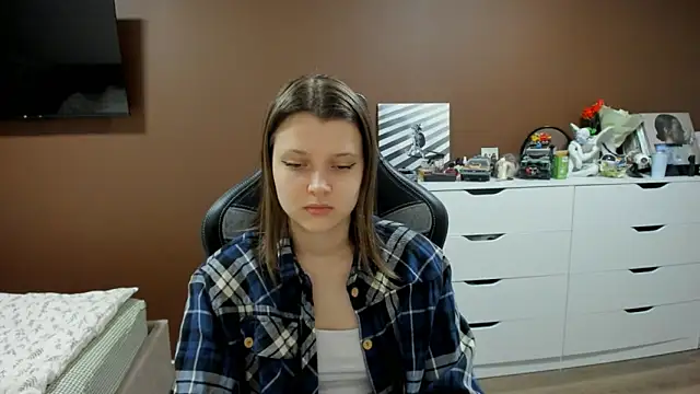 SoniNesti online show from 04-02-26, 02:57