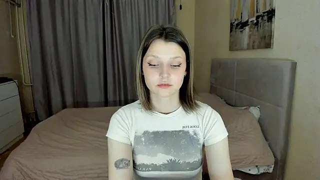 SoniNesti online show from 10-15-25, 02:58