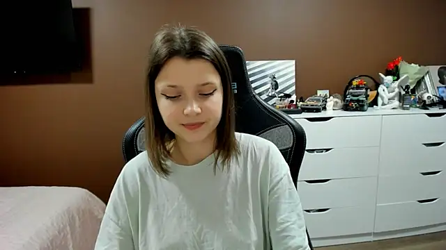 SoniNesti online show from 02-26-26, 02:17