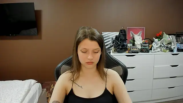 SoniNesti online show from 05-22-26, 02:37