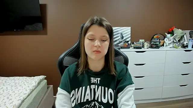 SoniNesti online show from 04-08-26, 03:13