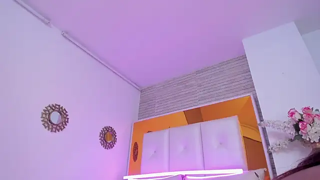 ShaniaBrownn online show from 03-15-25, 10:44