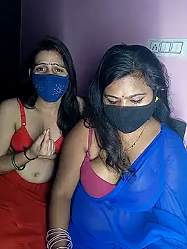 Snapshot of cutee__crazy chatting on 10-07-25, 06:09 cutee crazy online show from 10-07-25, 06:09