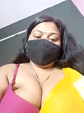 Snapshot of cutee__crazy chatting on 10-08-25, 07:14 cutee crazy online show from 10-08-25, 07:14