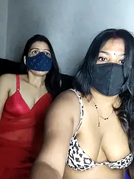 Snapshot of cutee__crazy chatting on 10-04-25, 05:58 cutee crazy online show from 10-04-25, 05:58