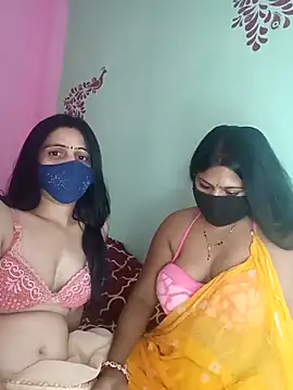 Snapshot of cutee__crazy chatting on 10-18-25, 05:59 cutee crazy online show from 10-18-25, 05:59