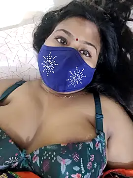 Snapshot of cutee__crazy chatting on 01-31-25, 05:21 cutee crazy online show from 01-31-25, 05:21