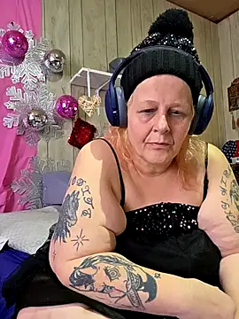 DavisDesires online show from 02-06-26, 02:13