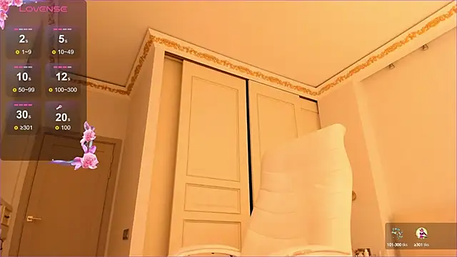 Snapshot of Sury_01 chatting on 09-11-25, 02:28 Sury 01 online show from 09-11-25, 02:28