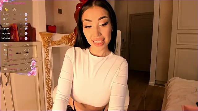 Snapshot of Sury_01 chatting on 02-21-25, 01:44 Sury 01 online show from 02-21-25, 01:44