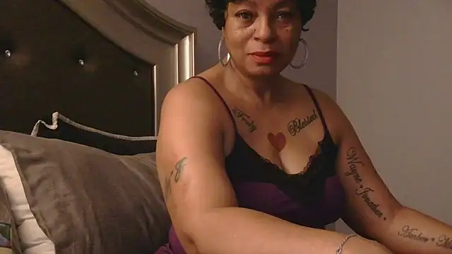 Snapshot of MSweetLindaParks chatting on 01-17-26, 05:22 MSweetLindaParks online show from 01-17-26, 05:22