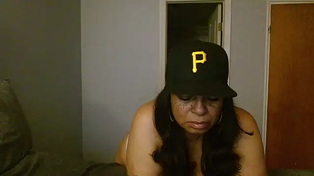 MSweetLindaParks online show from 03-12-26, 10:36