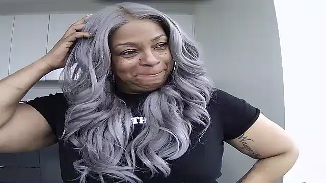 Snapshot of MSweetLindaParks chatting on 05-23-26, 11:42 MSweetLindaParks online show from 05-23-26, 11:42