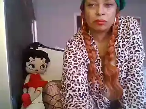 Snapshot of MSweetLindaParks chatting on 03-22-25, 03:31 MSweetLindaParks online show from 03-22-25, 03:31