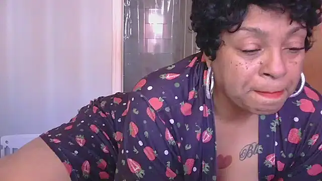 Snapshot of MSweetLindaParks chatting on 12-03-25, 07:02 MSweetLindaParks online show from 12-03-25, 07:02